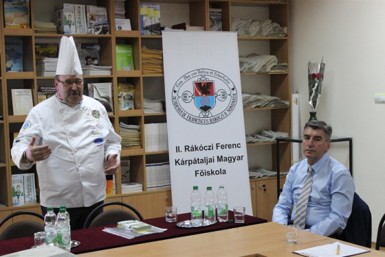 Neves előadók a Rákóczi Főiskolán zajló konyhai kisegítő- és szakácsképzésen